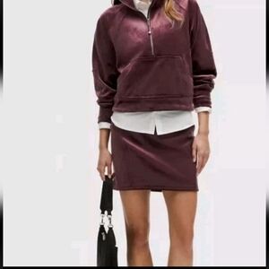 Lululemon Scuba High-Rise Mini Skirt Velvet in Garnet Medium
